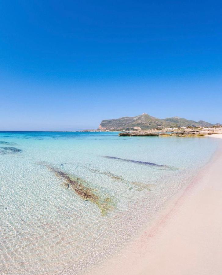 Bed and Breakfast Stabilimento Lido Burrone Favignana Esterno foto