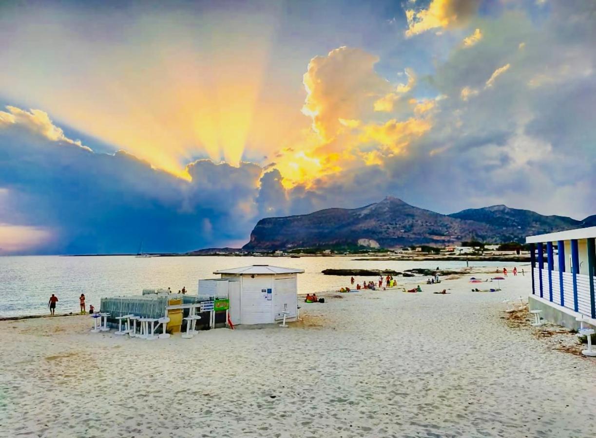 Bed and Breakfast Stabilimento Lido Burrone Favignana Esterno foto
