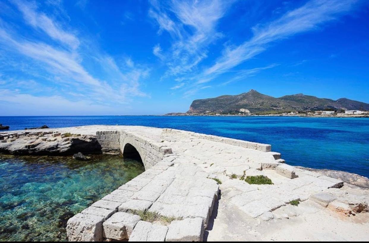 Bed and Breakfast Stabilimento Lido Burrone Favignana Esterno foto